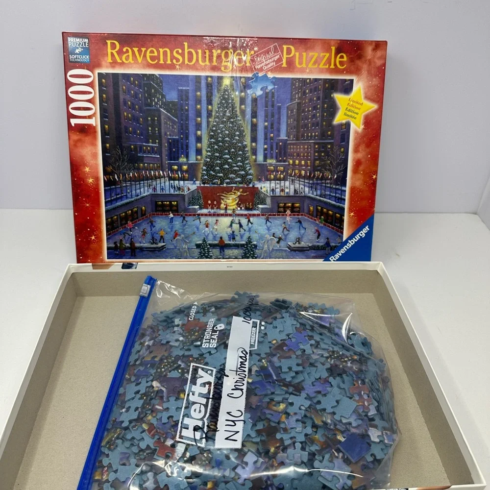 Ravensburger New York City Christmas 1000 Piece Puzzle * 2015 Limited Edition VG